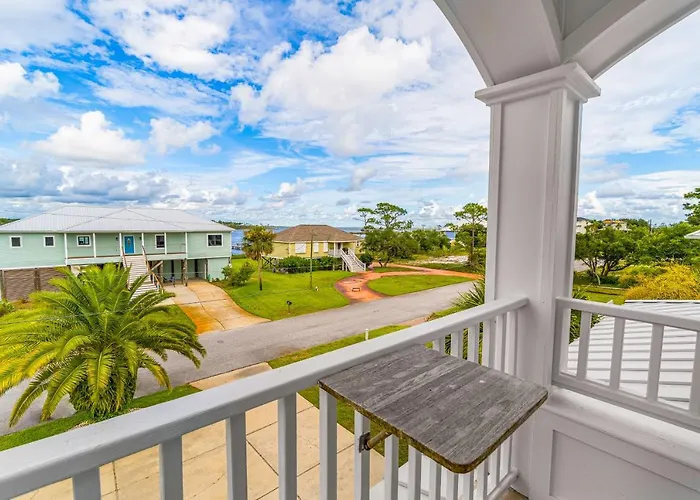 Hideaway On The Bay Hotel Pensacola